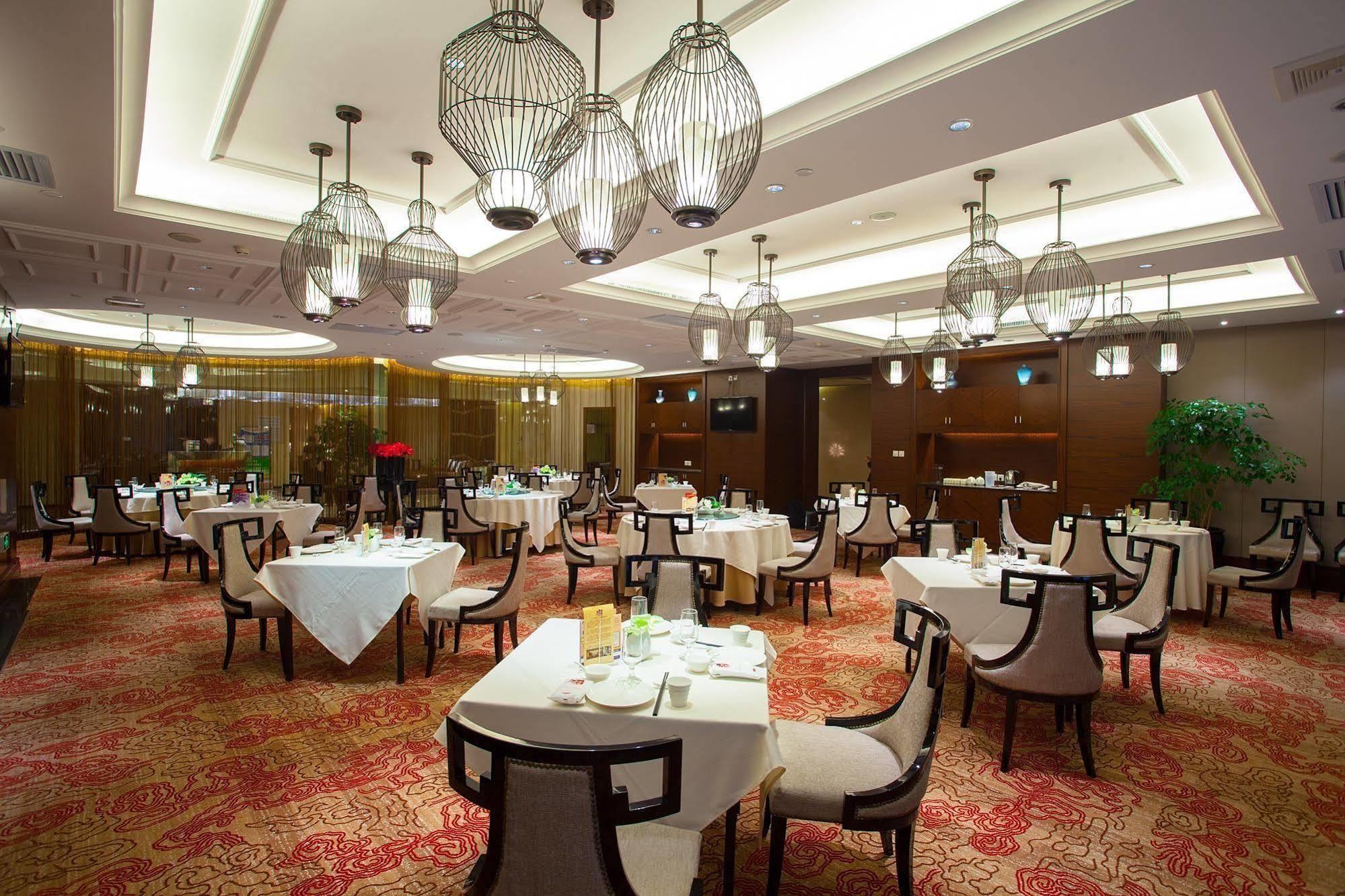 Yun-Zen Jinling World Trade Plaza Hotel Shijiazhuang Bagian luar foto