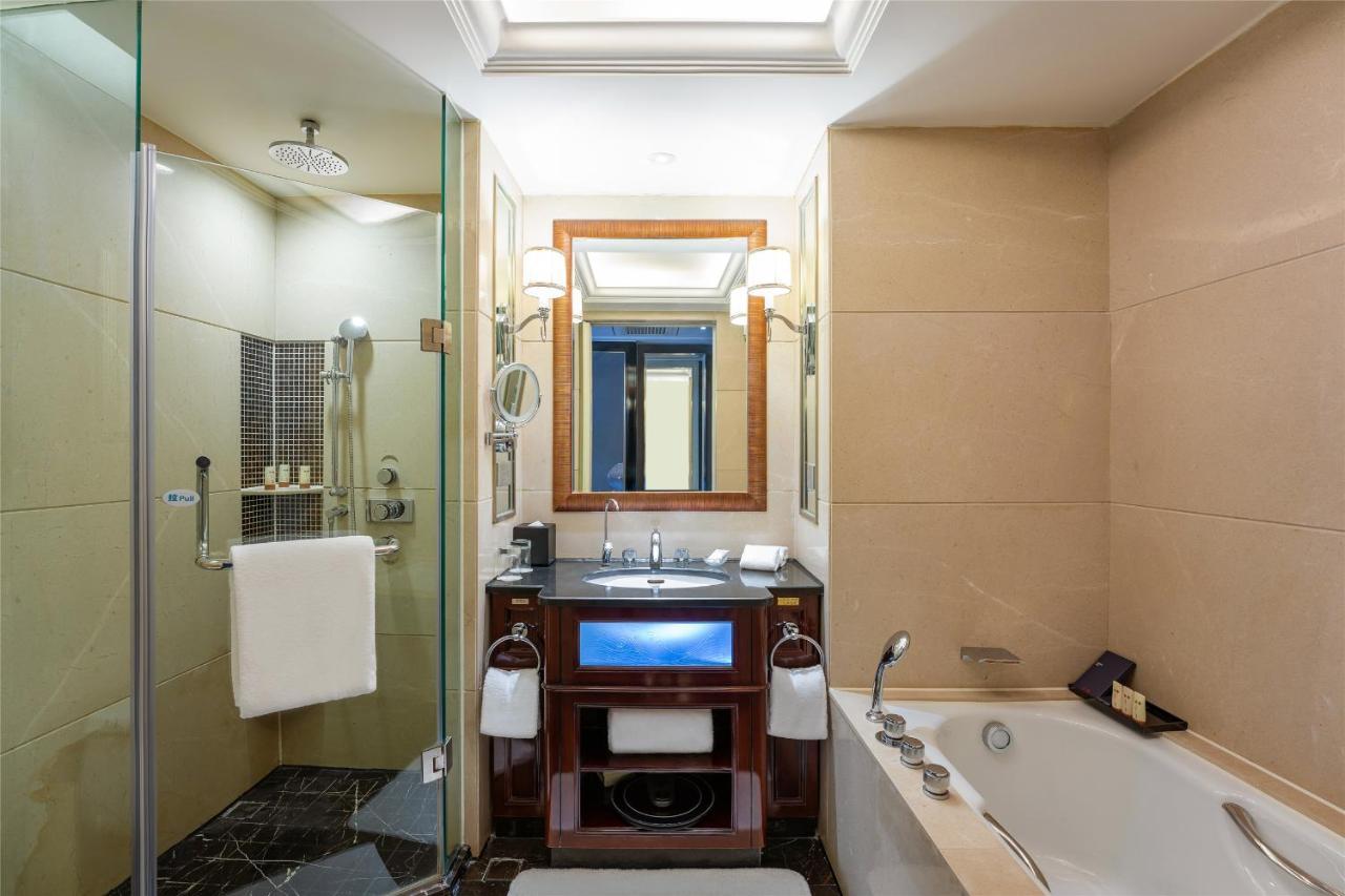 Yun-Zen Jinling World Trade Plaza Hotel Shijiazhuang Bagian luar foto