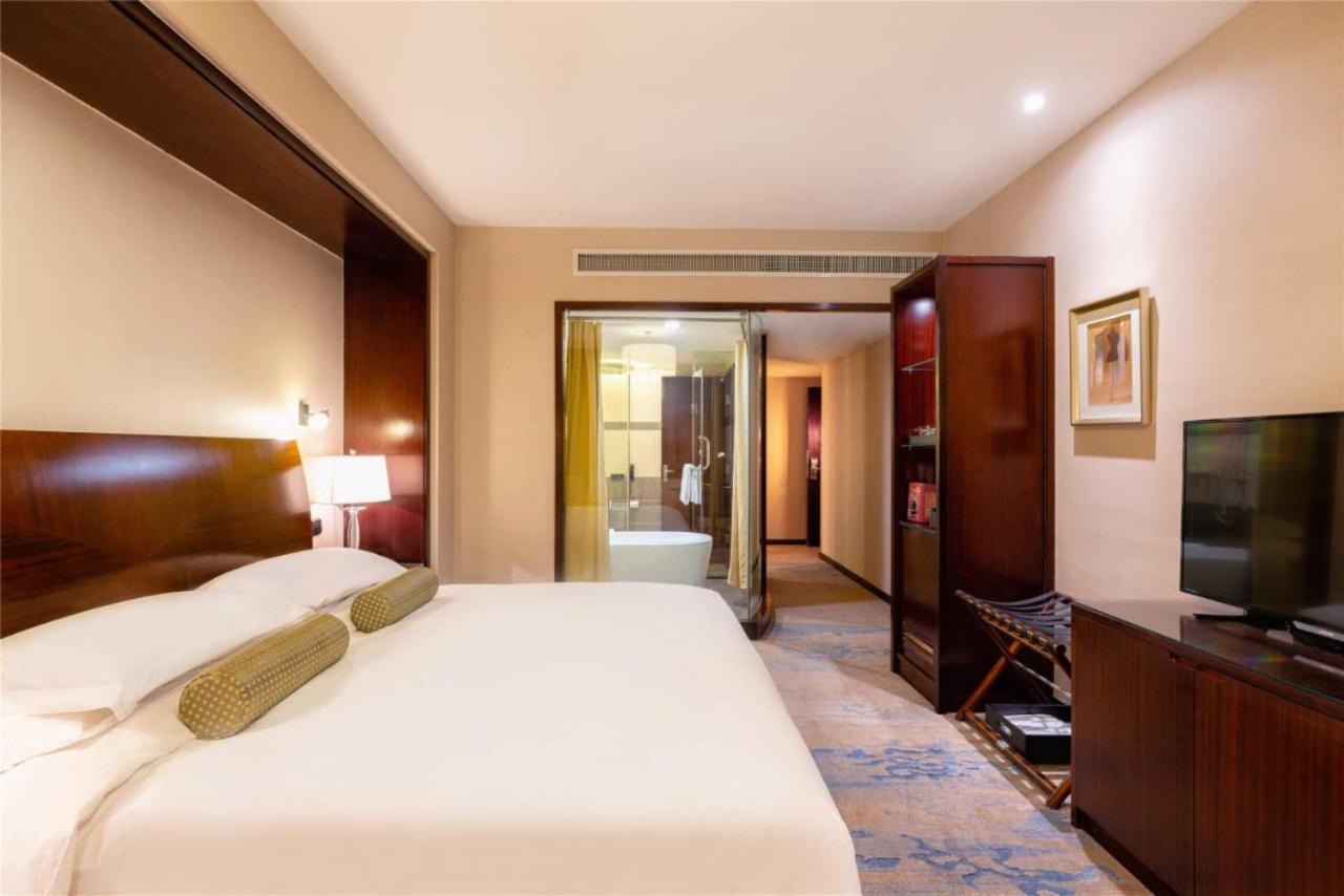 Yun-Zen Jinling World Trade Plaza Hotel Shijiazhuang Bagian luar foto
