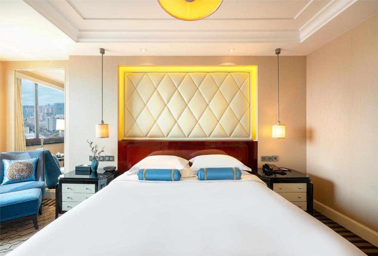 Yun-Zen Jinling World Trade Plaza Hotel Shijiazhuang Bagian luar foto