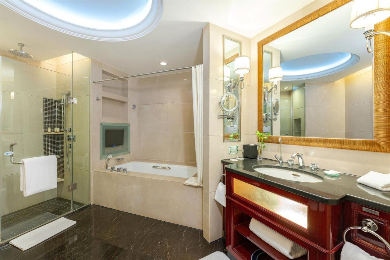 Yun-Zen Jinling World Trade Plaza Hotel Shijiazhuang Bagian luar foto